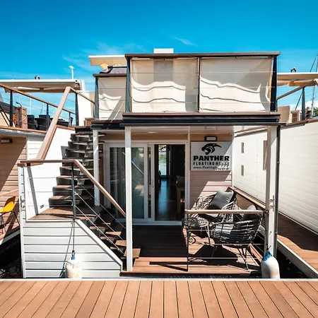 Floating Sea House Panther Superior Apartment Portoroz