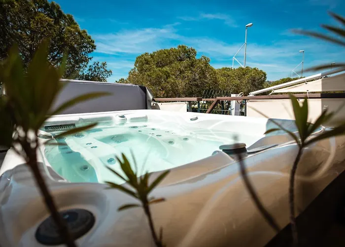 Floating Sea House Panther Superior Daire