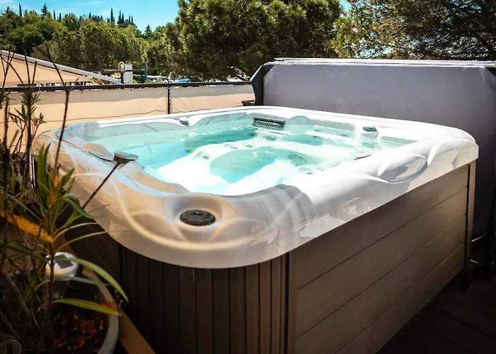 Floating Sea House Panther Superior Portorož